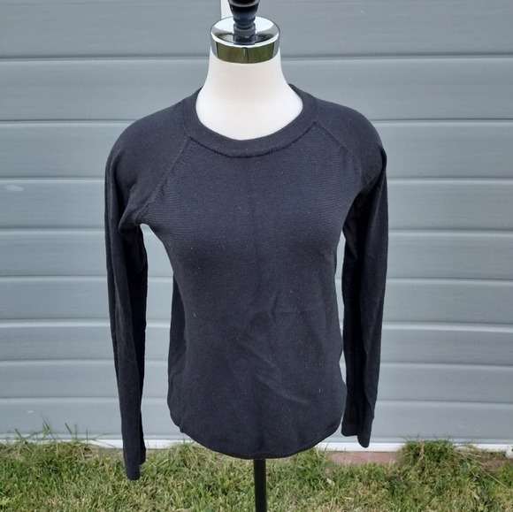 Lululemon Sit In Lotus Raglan Sleeve Merino Wool Black Sweater 4-6? No size tag - Picture 1 of 7